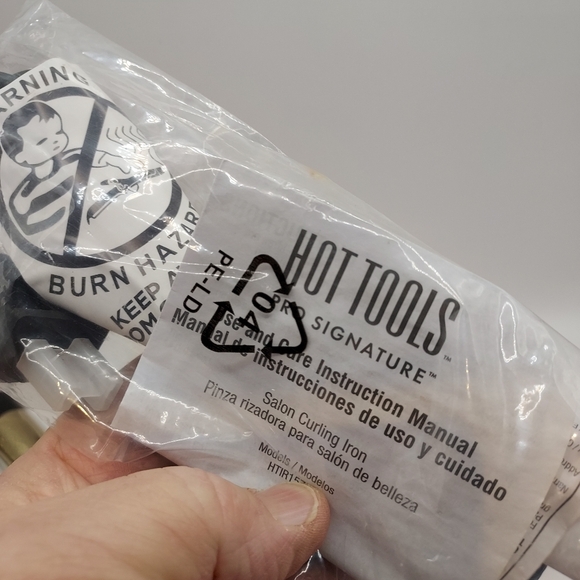 Hot Tools Signature Series Gold Curling Iron Wand 1' - HTIR1575. New, not in Box - Picture 4 of 6